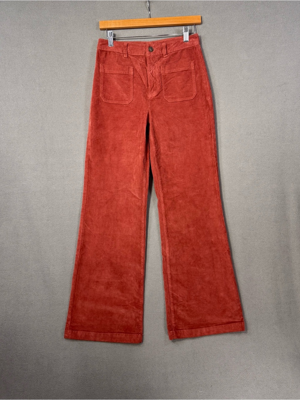 Faherty Organic Cotton Corduroy Patch Pocket Retro Wide Leg Pant in Henna, 27 - Picture 15 of 16
